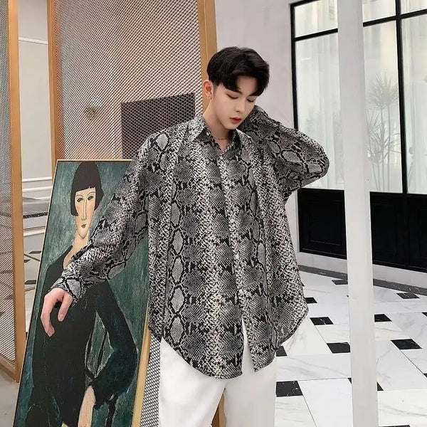 Tokyo Serpent Print Short Sleeve Top alternatif görünüm