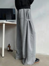 Bol Kesim Jogger, model üzerinde — Navra Wear