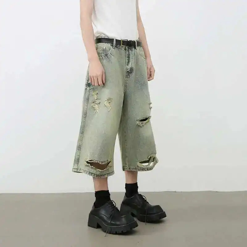 Airy Heritage Torn Knee Denim Shorts