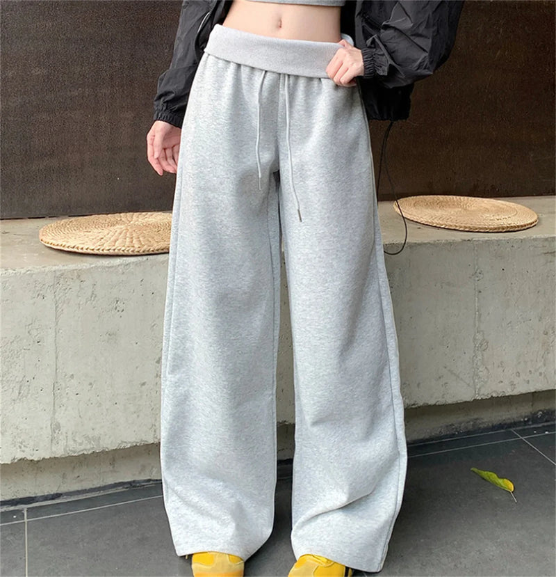 Y2K Wide Leg Jogger, önden görünüm — Navra Wear
