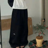 Y2K Wide Leg Pantolon, yakın çekim — Navra Wear