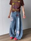 Baggy Yıldız Baskılı Jean Pantolon, yakın çekim — Navra Wear