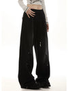 Vintage Western Baskılı Jogger, model üzerinde — Navra Wear