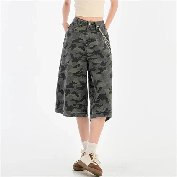 Sleek Woodland Utility Shorts