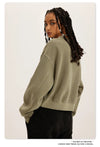 Kadın Crop Polar Sweatshirt, yakın çekim — Navra Wear