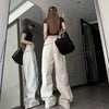 Kadın Y2K Jogger, model üzerinde — Navra Wear