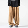 Wide Leg Jogger, model üzerinde — Navra Wear