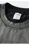 Y2K Oversize Tişört, model üzerinde — Navra Wear