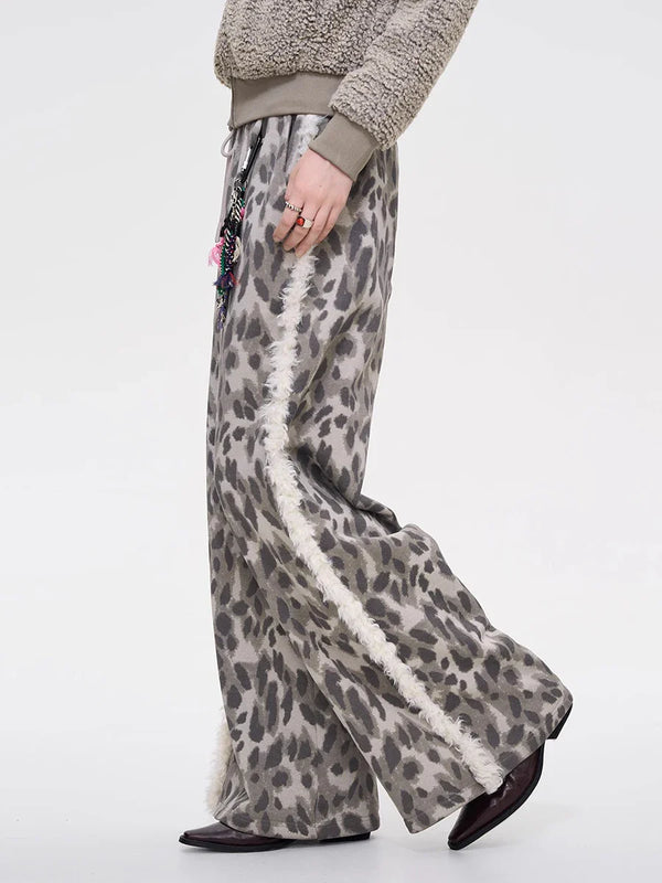 Leopar Desenli Jogger alternatif görünüm