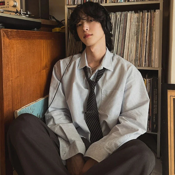 Tokyo-Inspired Relaxed Oversized Woven Top alternatif görünüm