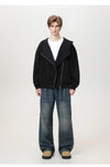 Fermuarlı Basic Sweatshirt, model üzerinde — Navra Wear