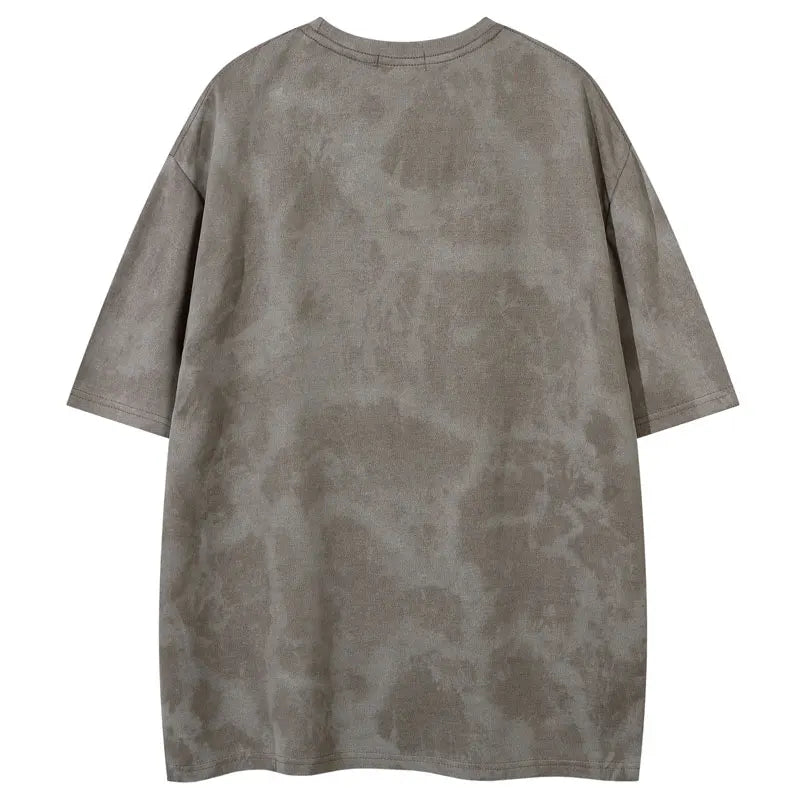 Batik Desenli Tişört, model üzerinde — Navra Wear