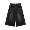 Kadın Wide Leg Jean Şort, yakın çekim — Navra Wear
