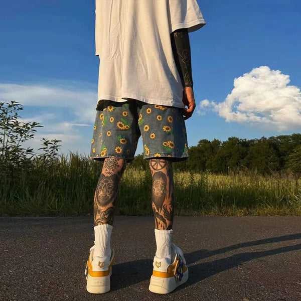 Cyber Daisy Denim Shorts alternatif görünüm