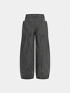 Büyük Cepli Baggy Bol Paça Pantolon, yakın çekim — Navra Wear
