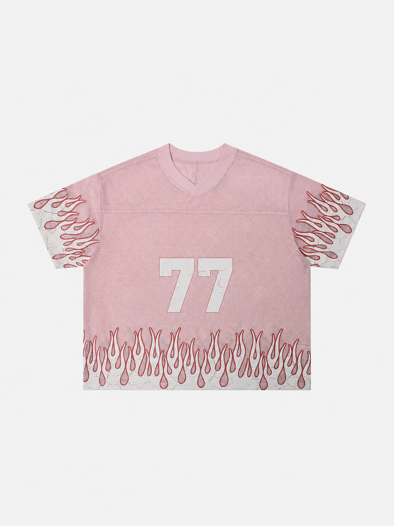 Boxy Alev 77 Tişört, model üzerinde — Navra Wear