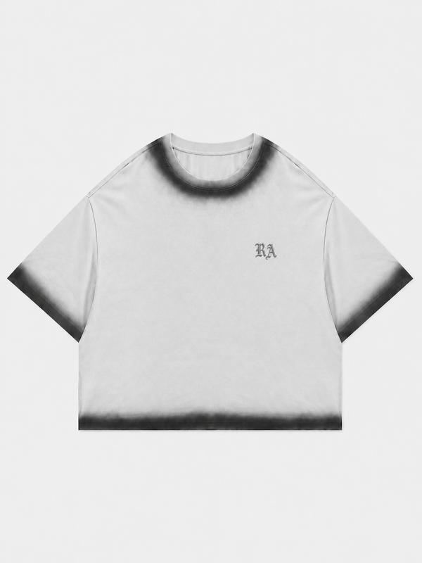 Boxy Sprey Solmuş Yıldız Tişört, yakın çekim — Navra Wear