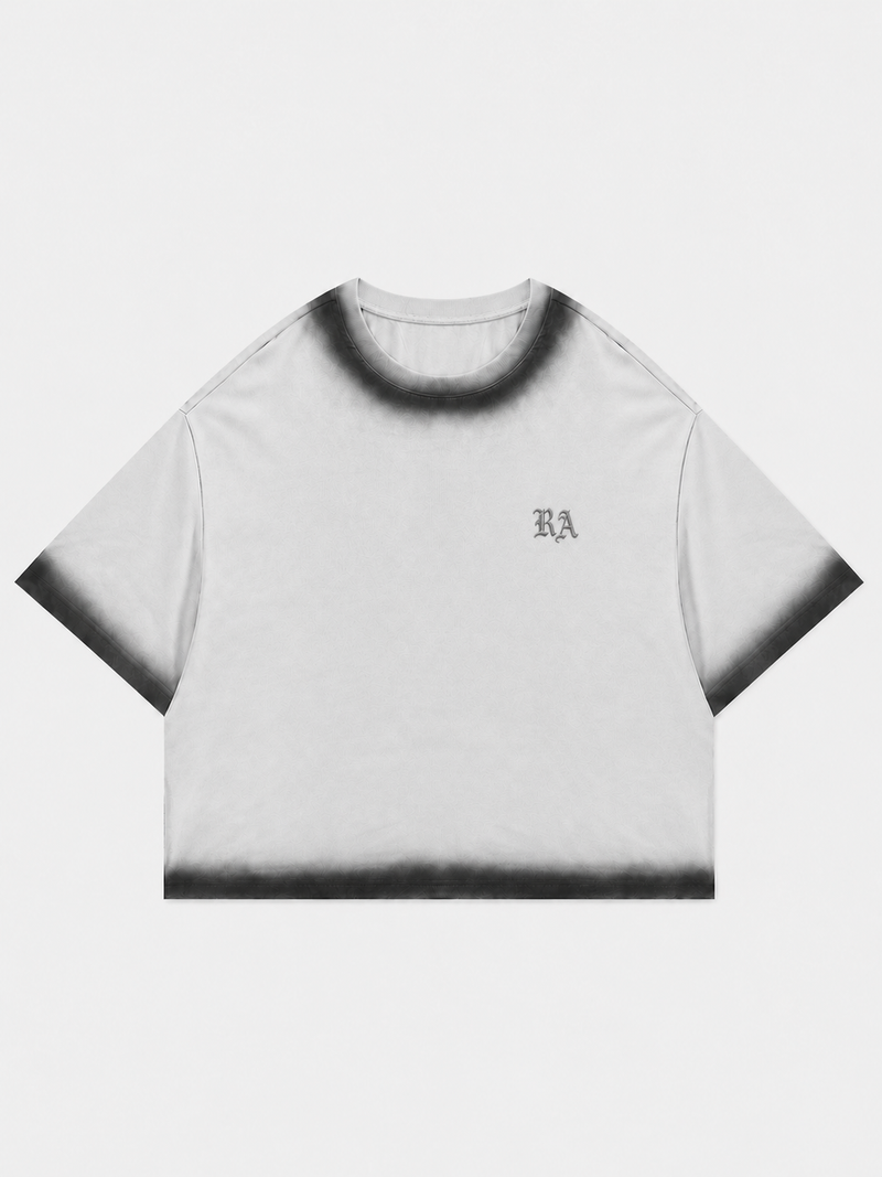 Boxy Sprey Solmuş Yıldız Tişört, yakın çekim — Navra Wear