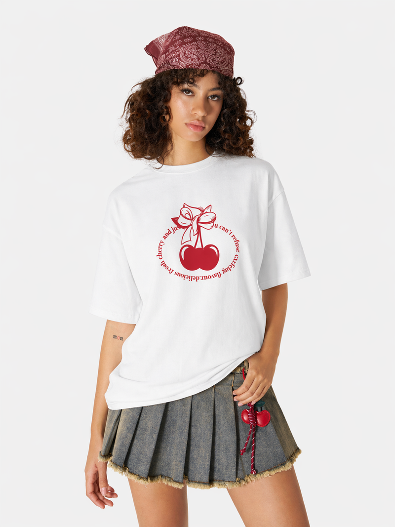 Kiraz Baskılı Tişört, arka görünüm — Navra Wear