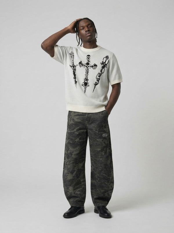 Dark Skull Graphic Crewneck Top alternatif görünüm