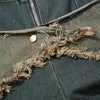 Kadın Yıldız Baskılı Jean Pantolon, model üzerinde — Navra Wear