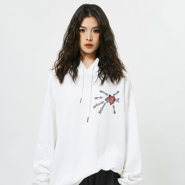 Loved Heart Embroidery Sweatshirt alternatif görünüm