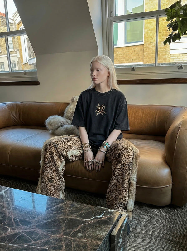 Throwback Kyuubi Visual Drop-Shoulder T-Shirt alternatif görünüm